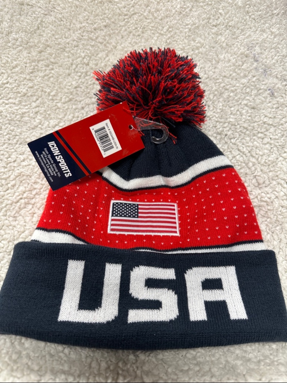 Icon Sports USA red white and blue warm pom pom hat / beanie Appliqué Flag NWT